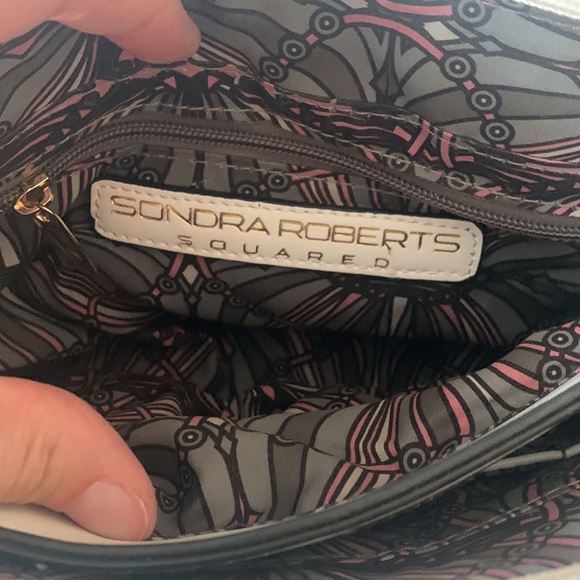 Sondra Roberts Squared straw and white leather handbag EUC - Picture 7 of 9